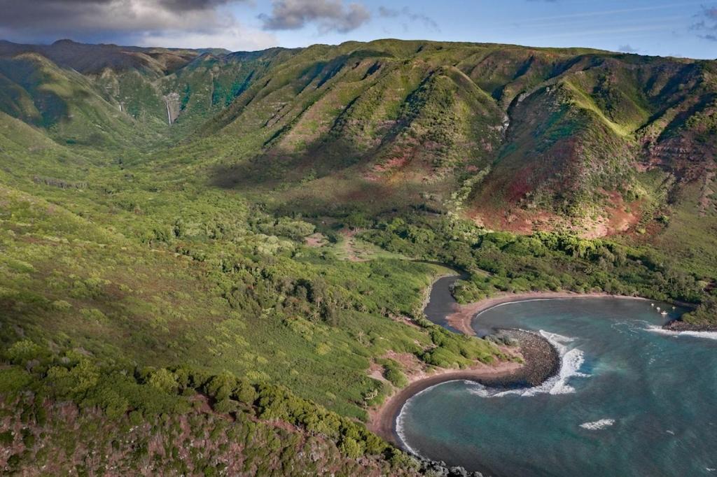 Molokai Island Retreat With Beautiful Ocean Views And Pool - Newly Remodeled! Appartement Ualapue Buitenkant foto